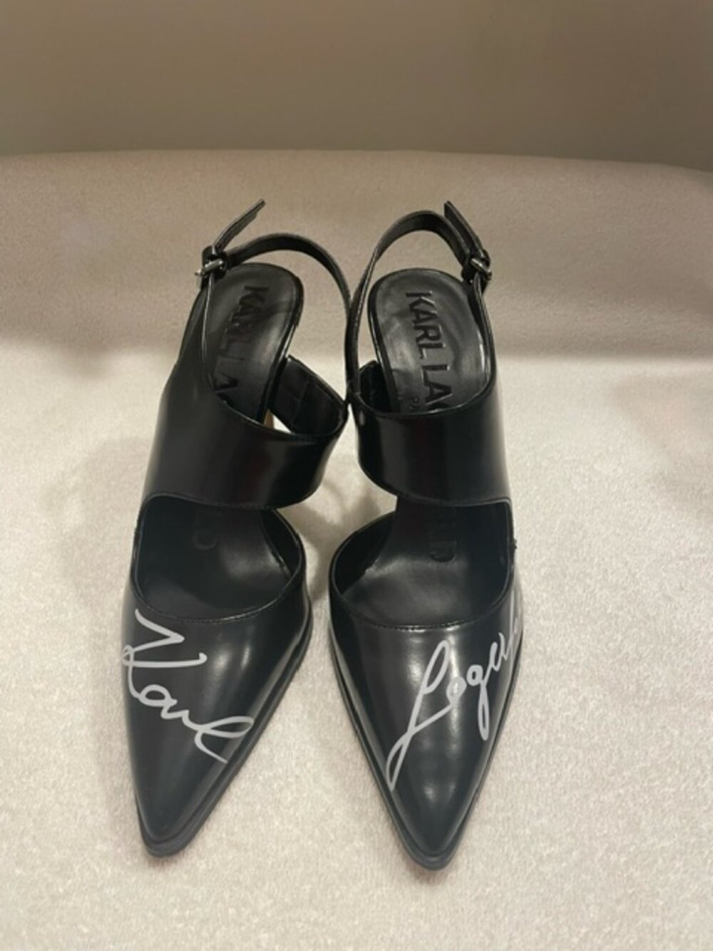 KARL LAGERFELD PARIS Black Pointed Toe White Logo Leather Slingback Pumps 7.5